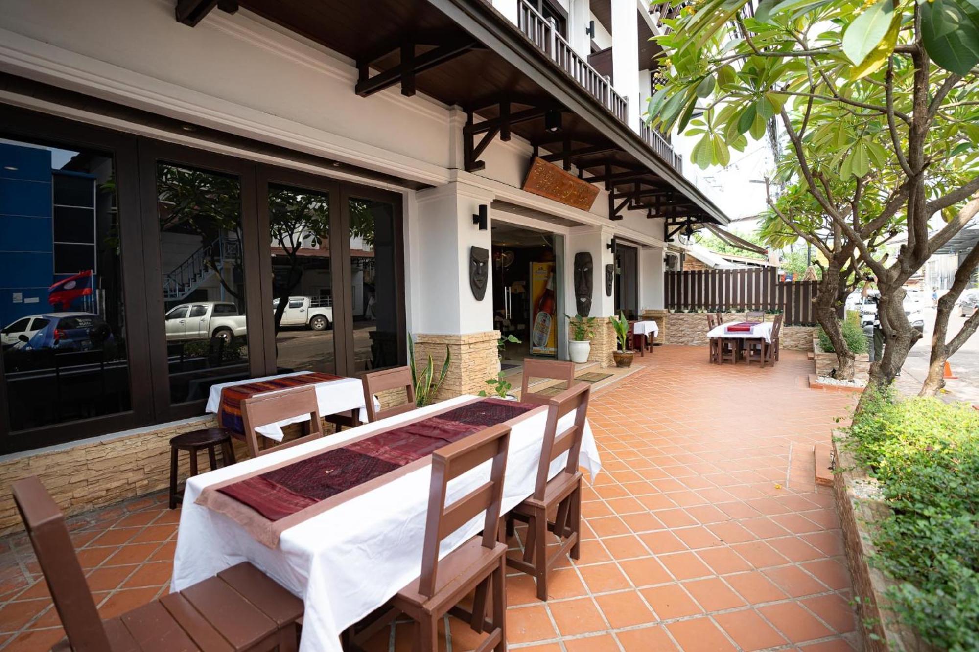 Vongkhamsene Boutique Hotel Ban Nongdouang Exteriör bild