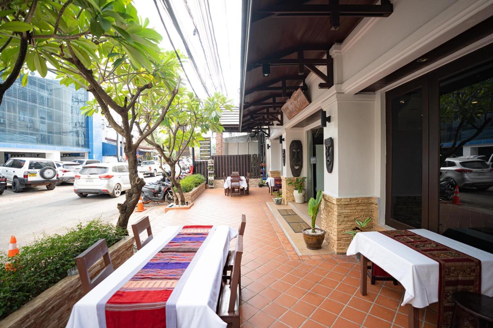 Vongkhamsene Boutique Hotel Ban Nongdouang Exteriör bild