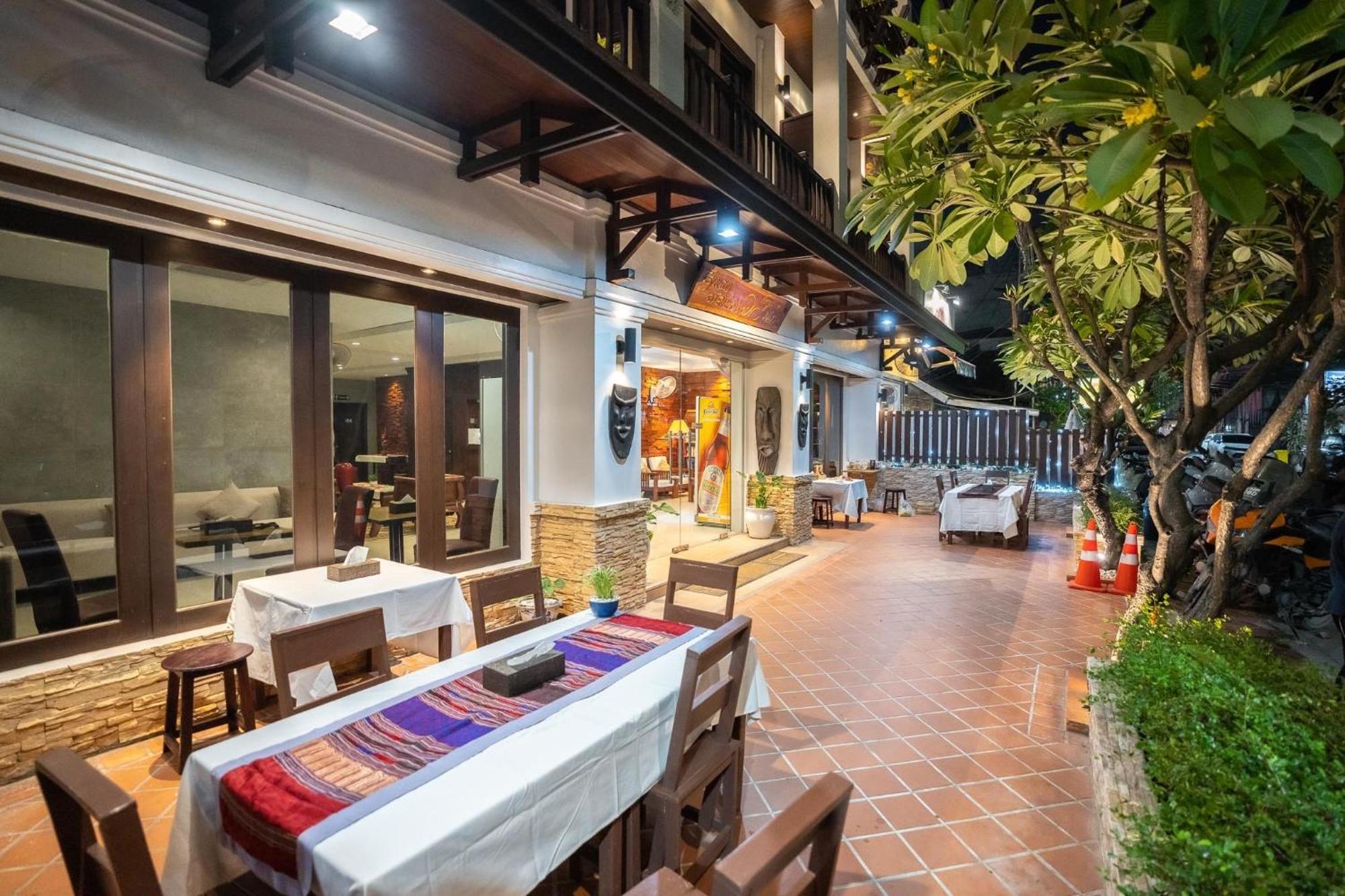 Vongkhamsene Boutique Hotel Ban Nongdouang Exteriör bild